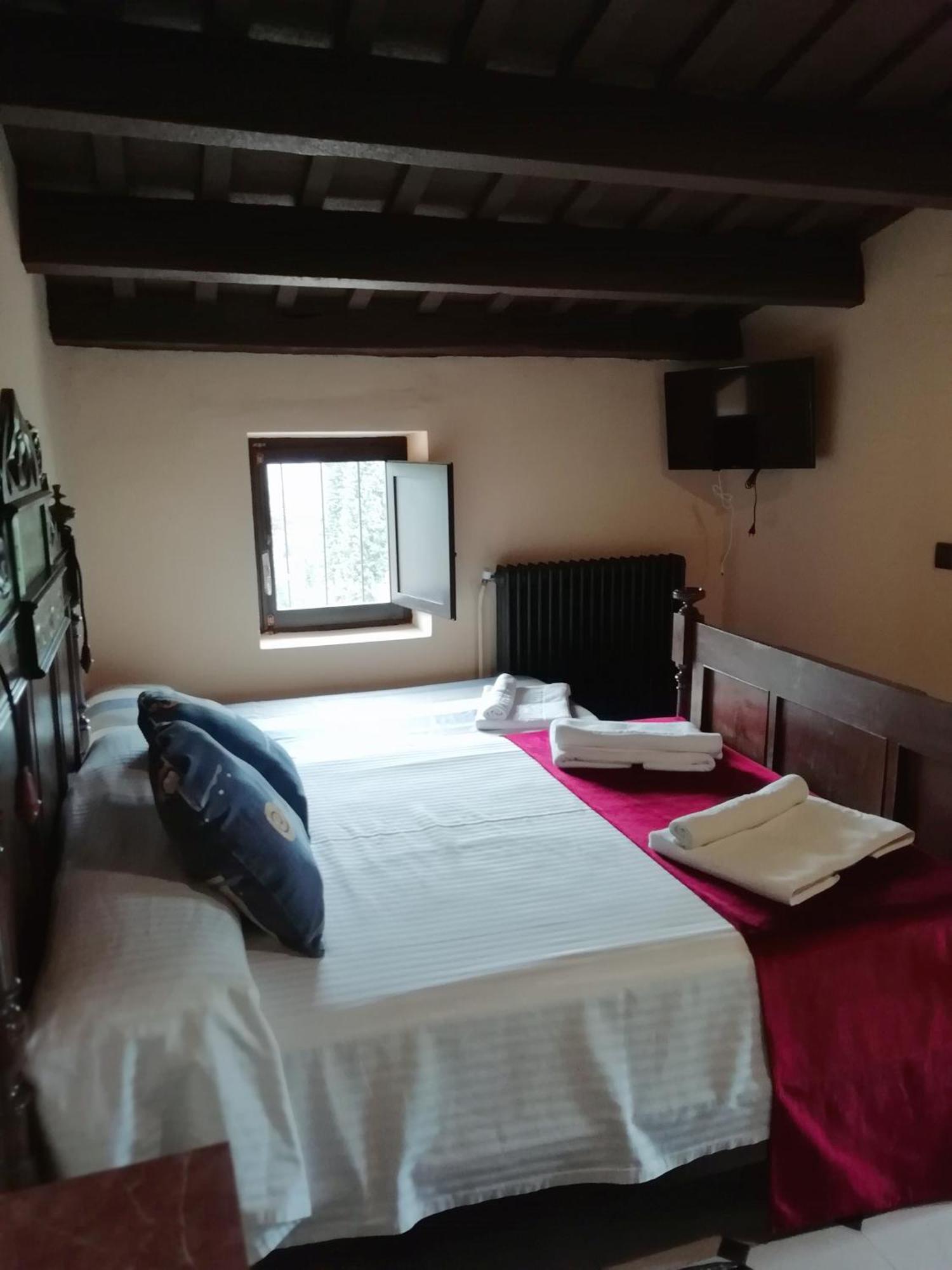 Hostal Rural Mas Blanc San Martín de Centellas Exteriér fotografie