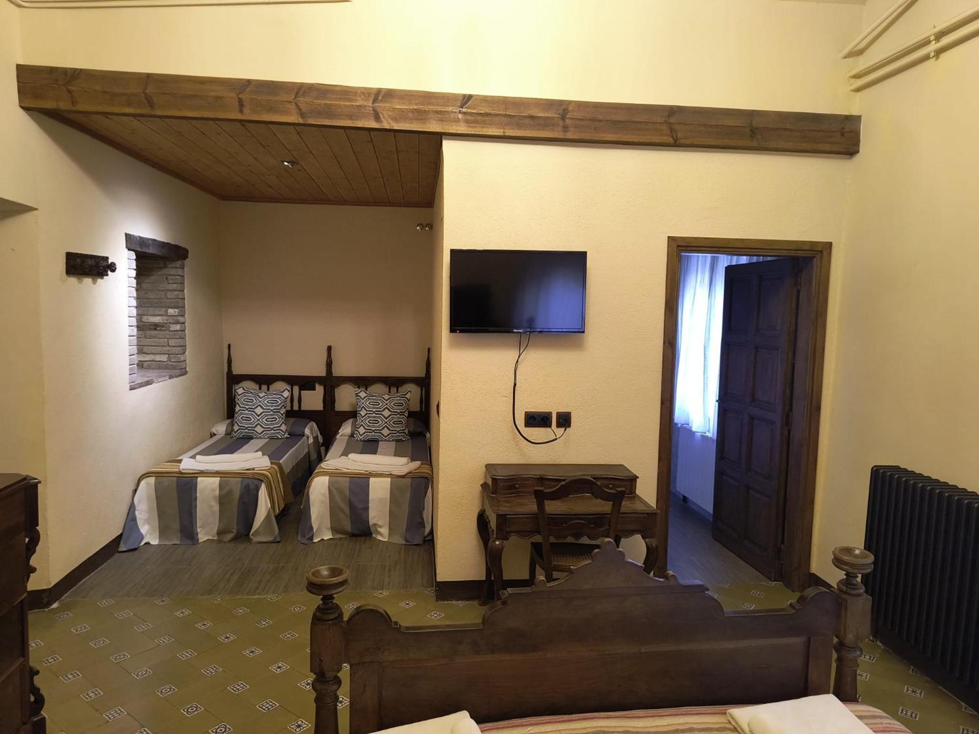 Hostal Rural Mas Blanc San Martín de Centellas Exteriér fotografie